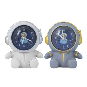 Astronot Kumbara Masa Saati Orta Boy