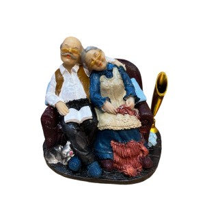 Polyester Yaşlı Çift Kalemlikli Biblo
