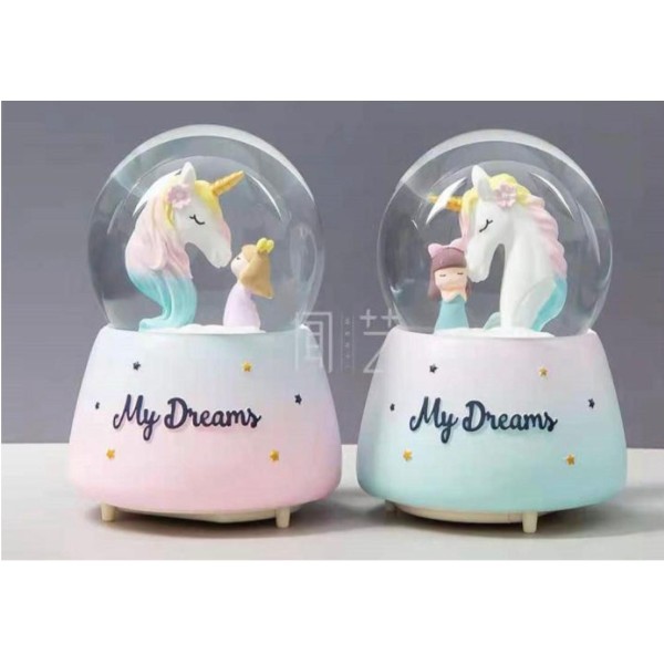 Unicorn Ve Sevimli Kız Temalı Işıklı Müzikli Orta Boy Kar Küresi