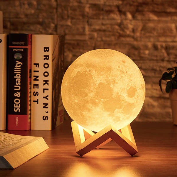 3D Led Ay Gece Lambası Aydınlatma Sarj Edilebilir Lamba 15 Cm