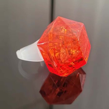 Kristal Tasarımlı Led Glow Işıklı 3 Modlu Kırmızı Yüzük 3.5 X 5 C..